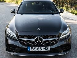 Cinzento Usado 2020 Mercedes C300e | € 24.500 (Preço justo)