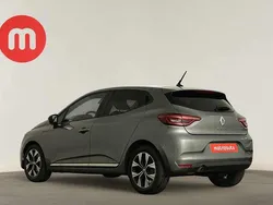 Cinzento Usado 2023 Renault Clio V Evolution | € 16.499 (Preço justo)