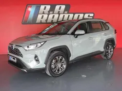 Verde Usado 2022 Toyota RAV4 Comfort SUV | € 41.490 (Preço justo)