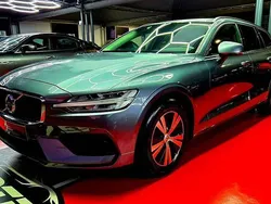 Cinzento Usado 2018 Volvo V60 Carrinha | € 25.000 (Caro)