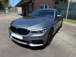 Cinzento Usado 2017 BMW 530e M Sport Sedan | € 26.500
