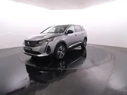 Cinzento Usado 2024 Peugeot 5008 Monovolume | € 35.900 (Preço justo)