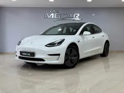 Branco Usado 2020 Tesla Model 3 Standard Range Plus Sedan | € 27.900