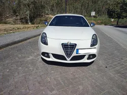 Usado 2011 Alfa Romeo Giulietta Citadino | € 7.400 (Super Preço)