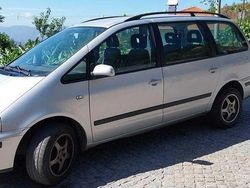 Usado 2001 VW Sharan Monovolume | € 3.500