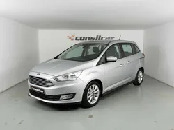 Cinza prata Usado 2017 Ford Grand C-Max Titanium Monovolume | € 13.980