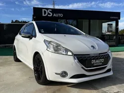 Branco Usado 2013 Peugeot 208 GTi Citadino | € 13.290 (Preço justo)