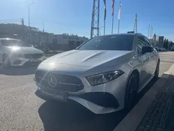 Cinzento hightech Usado 2024 Mercedes A200 Premium Citadino | € 51.900