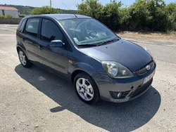 Usado 2008 Ford Fiesta Citadino | € 2.400 (Bom preço)