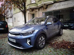 Cinza Usado 2021 Kia Stonic SUV | € 15.950 (Preço justo)