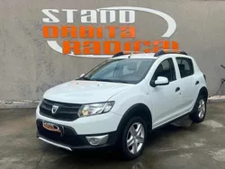 Branco Usado 2014 Dacia Sandero Stepway Citadino | € 8.450 (Caro)