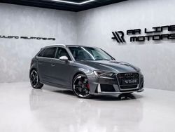Cinzento Usado 2015 Audi RS3 Sedan | € 37.950