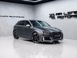 Cinzento Usado 2015 Audi RS3 Citadino | € 37.950