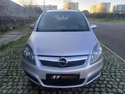 Cinza Usado 2007 Opel Zafira Enjoy Monovolume | € 5.990