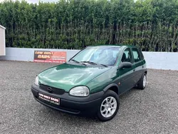 Verde Usado 1997 Opel Corsa Swing Citadino | € 1.750