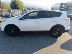 Branco Usado 2018 Toyota RAV4 Comfort Carrinha | € 26.000