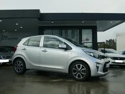 Cinza claro Usado 2022 Kia Picanto Urban Citadino | € 15.950 (Preço elevado)