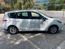 Branco Usado 2016 Renault Scénic III Monovolume | € 9.000 (Preço justo)