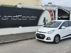 Branco Usado 2016 Hyundai i10 Style Citadino | € 9.900 (Preço justo)