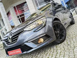 Cinzento Usado 2019 Renault Mégane IV Bose Edition Carrinha | € 15.980 (Preço justo)