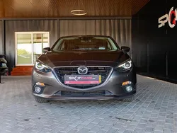 Castanho Usado 2017 Mazda 3 Sky SUV | € 14.490
