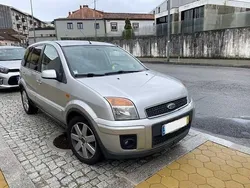 Usado 2008 Ford Fusion Sedan | € 2.500