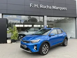 Azul Usado 2024 Kia Stonic SUV | € 18.950 (Preço justo)
