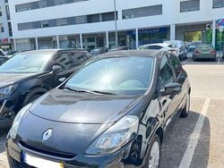 Usado 2010 Renault Clio II Dynamique Sedan | € 4.000 (Bom preço)