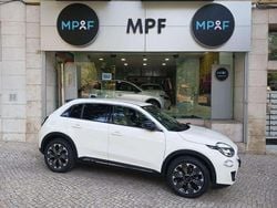 Branco Novo 2025 Fiat 600 | € 31.490 (Preço elevado)