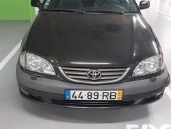 Usado 2001 Toyota Avensis Sedan | € 1.890
