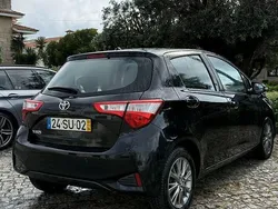 Usado 2017 Toyota Yaris Sedan | € 7.250 (Preço elevado)