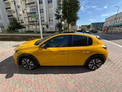 Outra Usado 2021 Peugeot e-208 Citadino | € 16.750 (Preço justo)