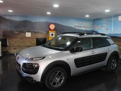 Cinzento Usado 2016 Citroën C4 Cactus PureTech Citadino | € 11.950 (Caro)
