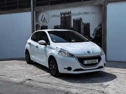 Branco Usado 2015 Peugeot 208 Citadino | € 6.450 (Super Preço)