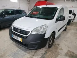 Branco Usado 2018 Peugeot Partner Premium Monovolume | € 13.600 (Preço justo)