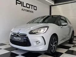 Branco pérola Usado 2015 Citroën DS3 Chic Citadino | € 10.890 (Preço justo)