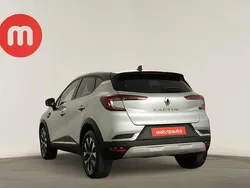 Cinzento Usado 2023 Renault Captur Techno SUV | € 18.499 (Bom preço)