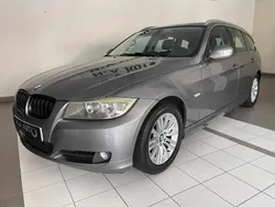 Cinza Usado 2010 BMW 318 Sport Line Carrinha | € 10.950 (Preço justo)