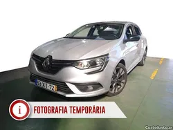 Cinza Usado 2019 Renault Mégane IV LIMITED Citadino | € 12.990