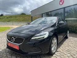 Preto met. Usado 2017 Volvo V40 Inscription Carrinha | € 17.680 (Preço justo)
