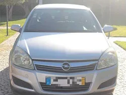 Usado 2007 Opel Astra Elegance Sedan | € 3.700 (Preço justo)