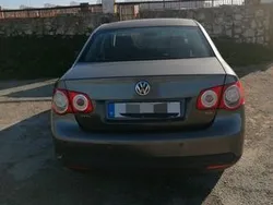 Usado 2006 VW Jetta Sedan | € 4.500