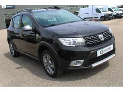 Preto Usado 2018 Dacia Sandero Citadino | € 12.380 (Preço justo)