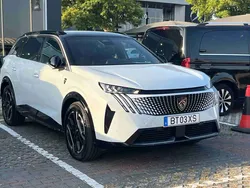 Branco Novo 2025 Peugeot e-5008 GT SUV | € 52.500
