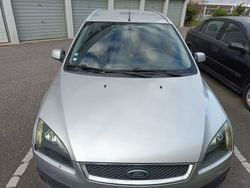 Usado 2006 Ford Focus Sedan | € 3.500 (Preço justo)