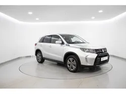 Cinzento Usado 2024 Suzuki Vitara SUV | € 28.180 (Preço justo)