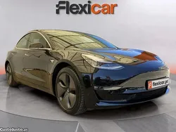 Preto Usado 2019 Tesla Model 3 Long Range Sedan | € 25.890 (Preço justo)