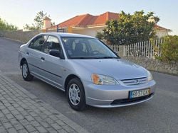 Usado 2001 Honda Civic Sedan | € 2.900 (Caro)