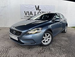 Cinza prata Usado 2013 Volvo V40 Kinetic Carrinha | € 12.500 (Preço elevado)