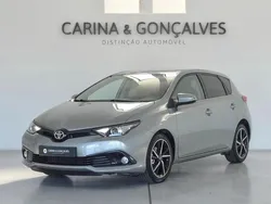 Branco Usado 2018 Toyota Auris Comfort Citadino | € 17.950 (Preço justo)